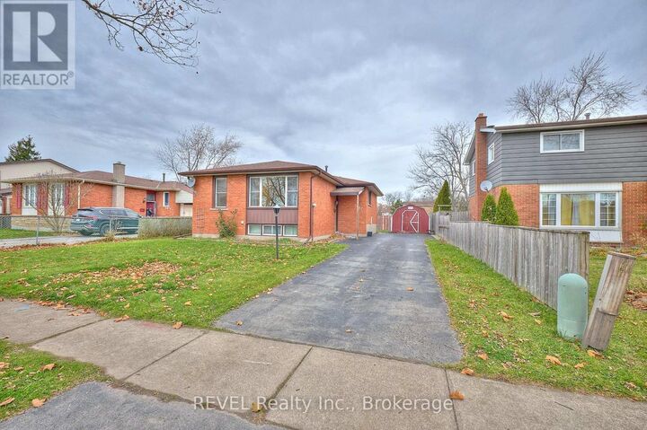 Property Photo:  7067 Centennial Street  ON L2G 2Z2 
