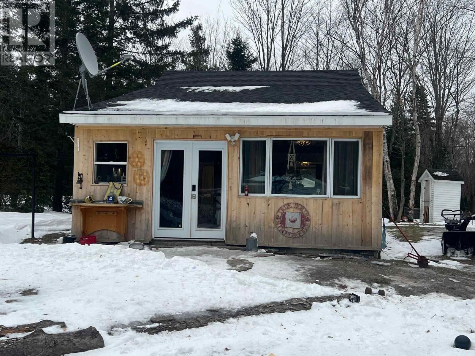 Photo de la propriété:  49 Nils Bay Rd  ON P0S 1E0 