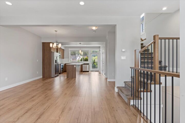 Photo de la propriété:  6029 Promontory Road 5  BC V2R 6B1 