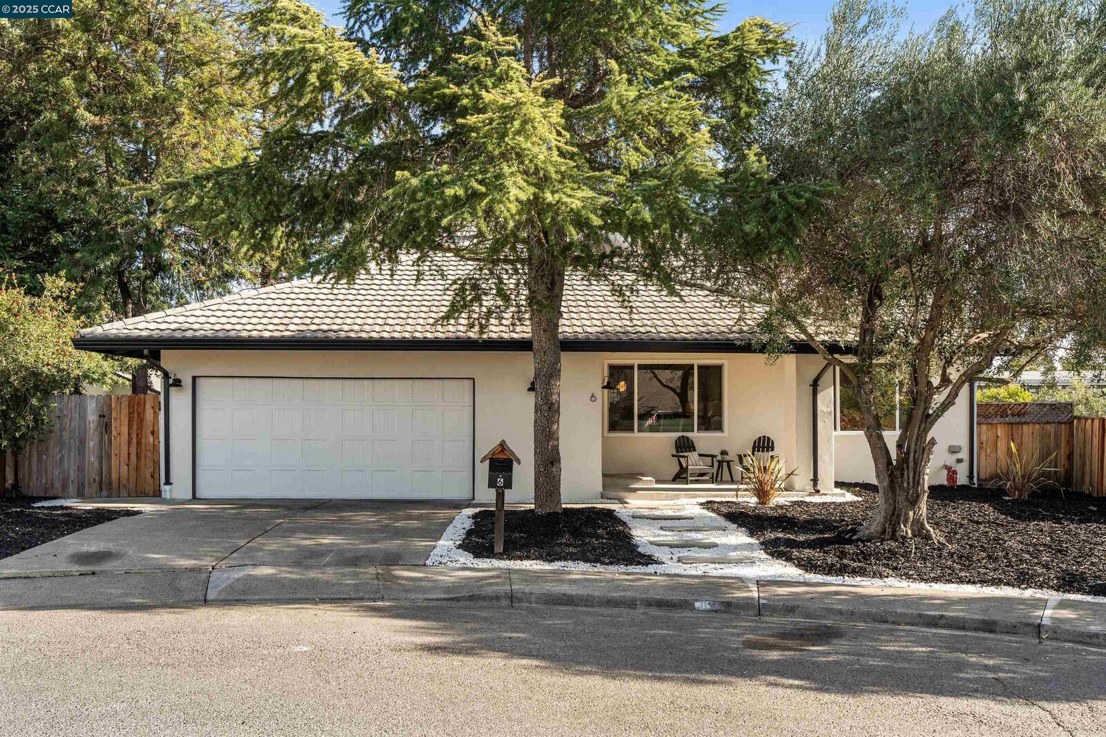 Property Photo:  6 San Pedro Pl  CA 94583 