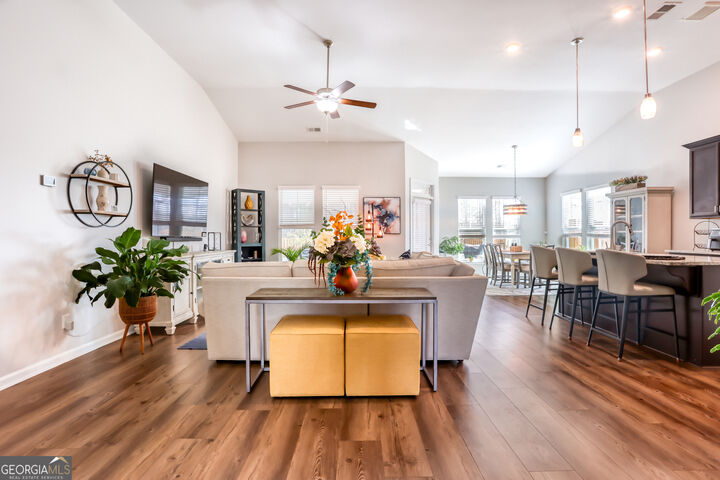 Property Photo:  118 Brookline Drive  GA 31407 