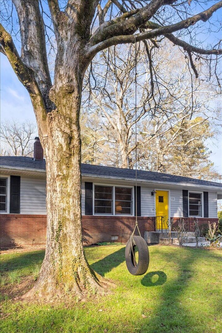 Property Photo:  315 N Duke Street  GA 30728 