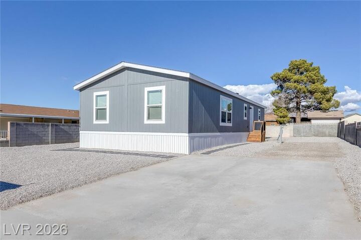 Property Photo: 6106 Castlemont Avenue NV 89156