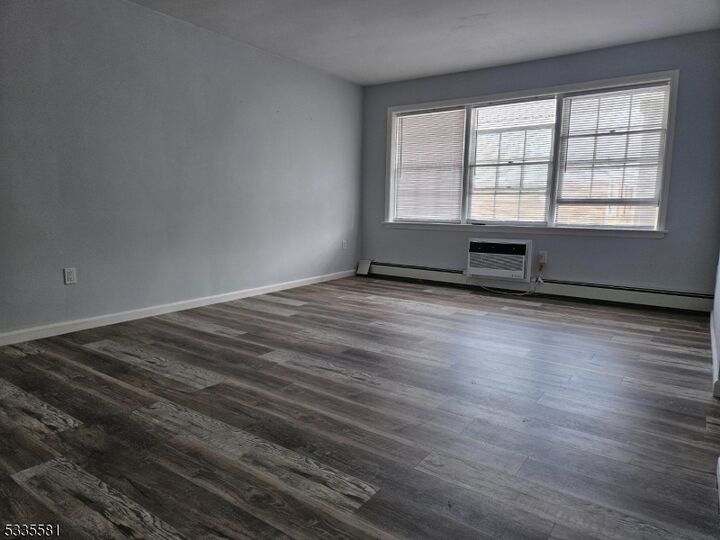 Property Photo: 605 Grove St F8 NJ 07013