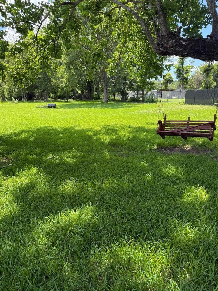 Property Photo:  3806 Barkaloo Road  TX 77521 