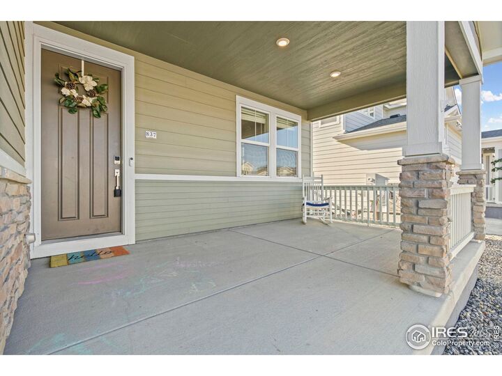 Property Photo:  837 Hummocky Way  CO 80550 