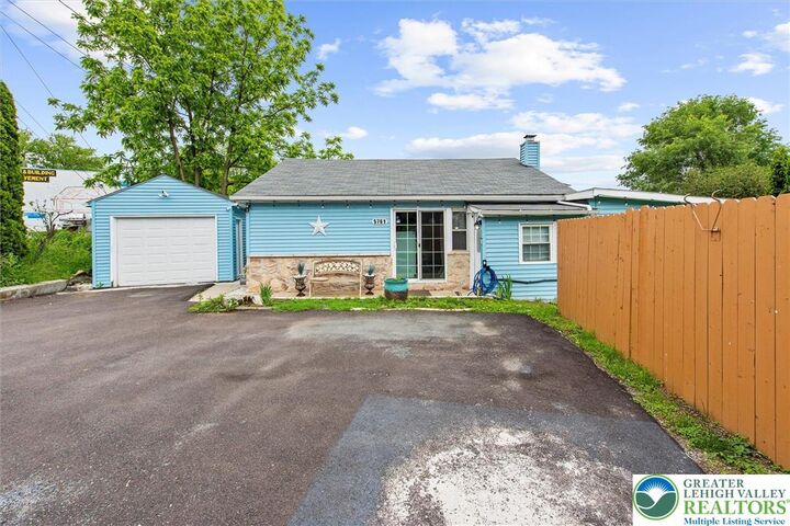 Property Photo: 5761 Chestnut Street PA 18029