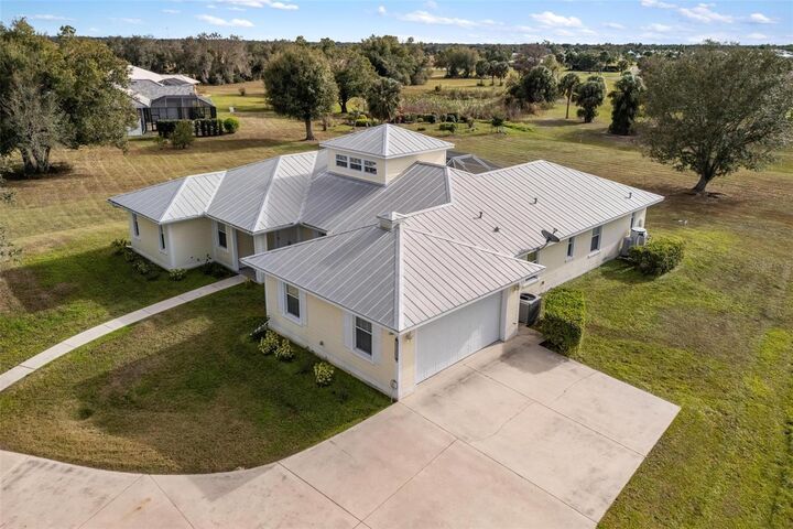 Property Photo:  8069 SW Aviary Road  FL 34269 