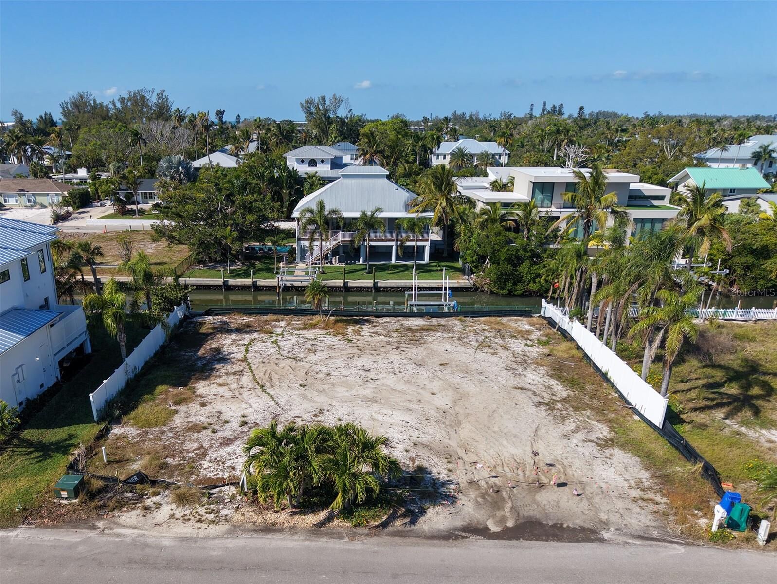 Property Photo:  579 Bayview Drive  FL 34228 