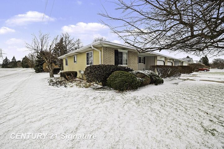 Property Photo:  4770/4772 Shattuck Road  MI 48603 