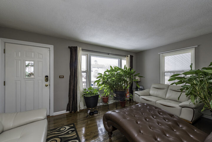 Property Photo:  2732 Ezra Avenue  IL 60099 