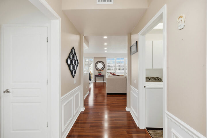 Property Photo:  12862 Norfolk Drive  IL 60142 