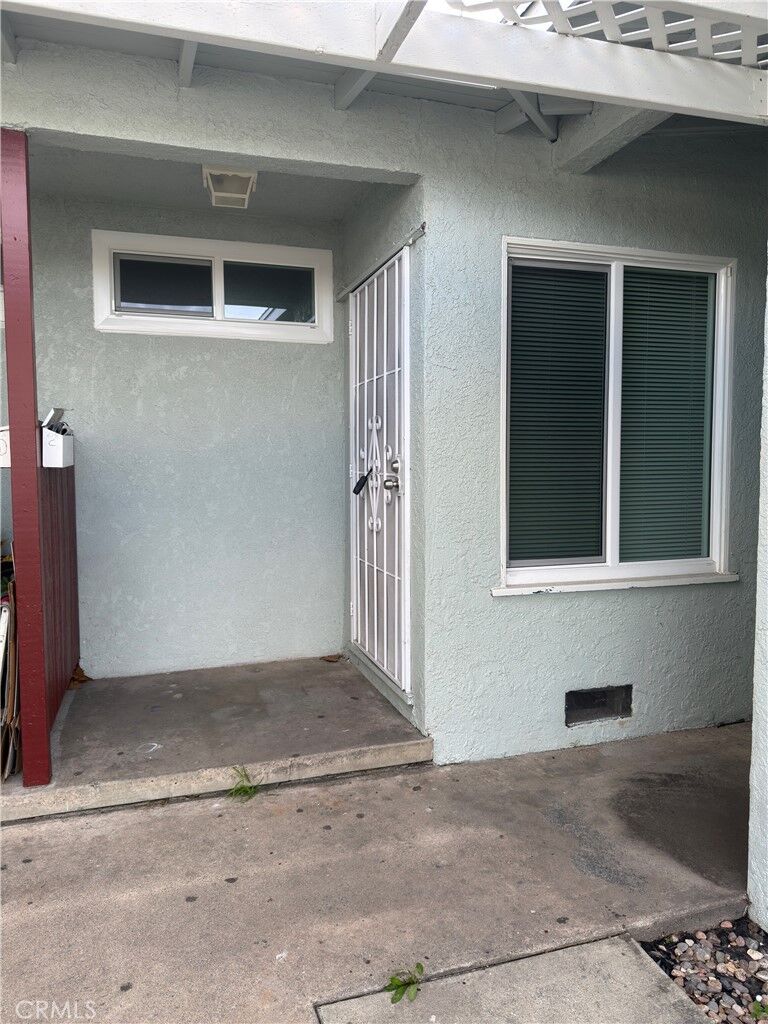 Property Photo:  628 N Olive C  CA 92805 