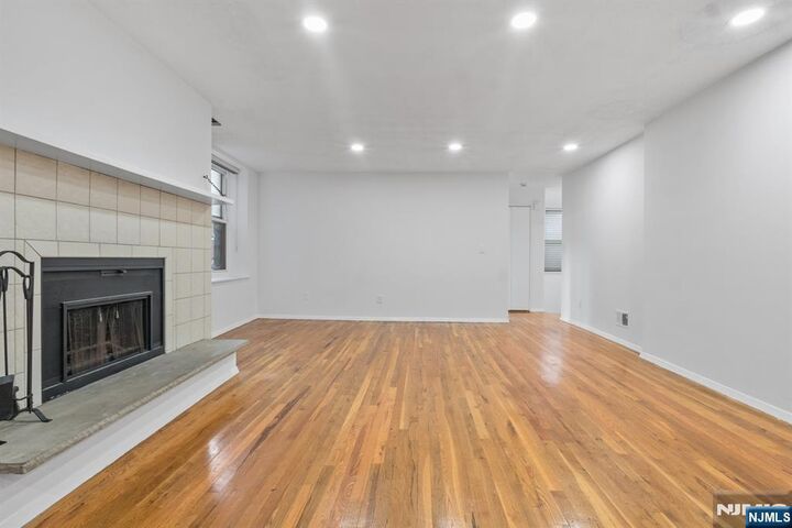 Property Photo:  109 Grand Avenue 1A  NJ 07631 