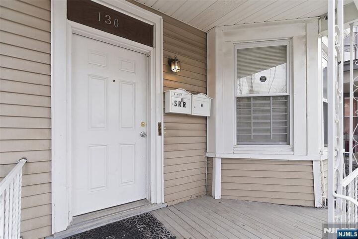 Property Photo:  130 Littleton Avenue 2  NJ 07103 