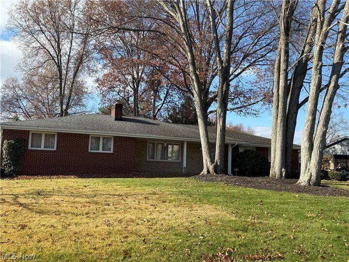 Property Photo:  2612 Frostwood Drive  OH 44515 