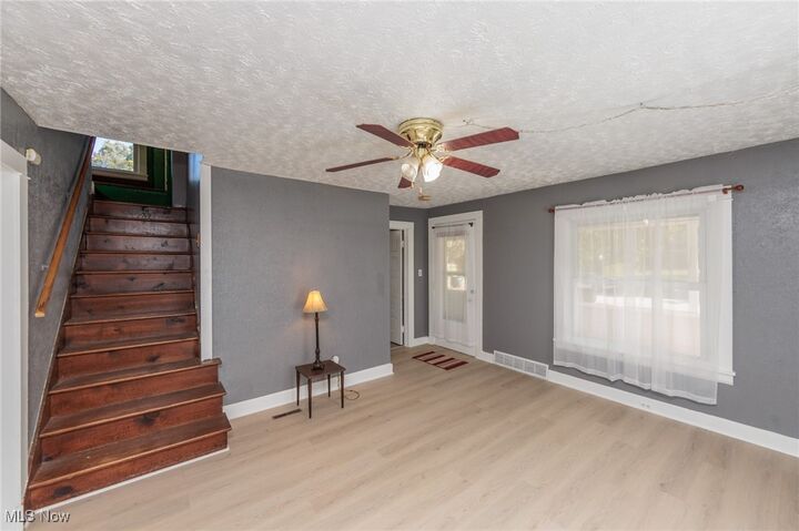 Property Photo:  886 Archer Road  OH 44146 