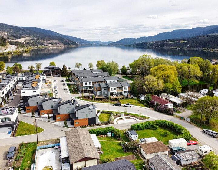 Property Photo:  3144 Woodsdale Road  BC V4V 1X8 