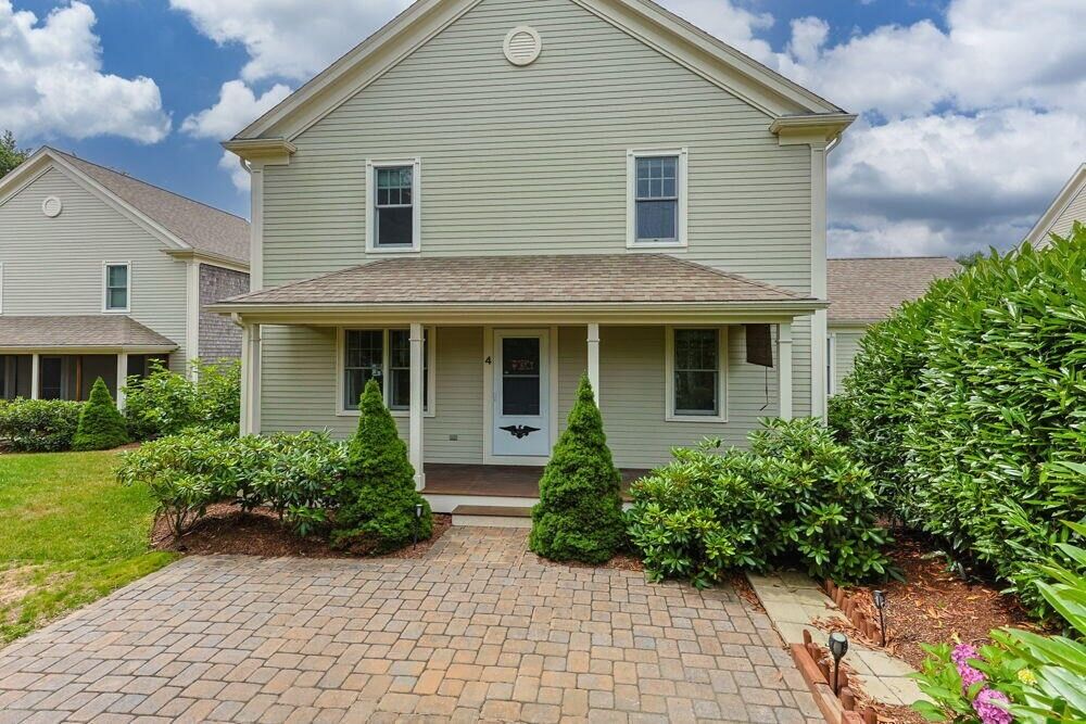 Property Photo:  56 Carriage Shop Rd 4  MA 02536 