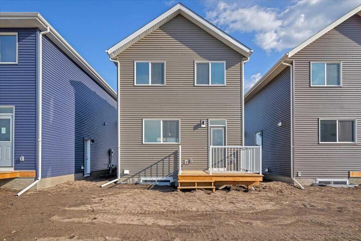 Property Photo:  74 Wedderburn Drive  AB T1S 5X2 