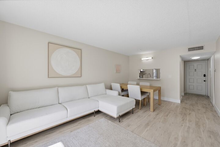 Property Photo:  3648 N University Drive Building 3  FL 33065 