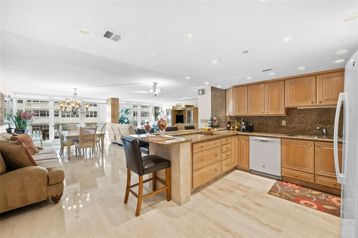 Property Photo: 4020 Galt Ocean Drive 808 FL 33308