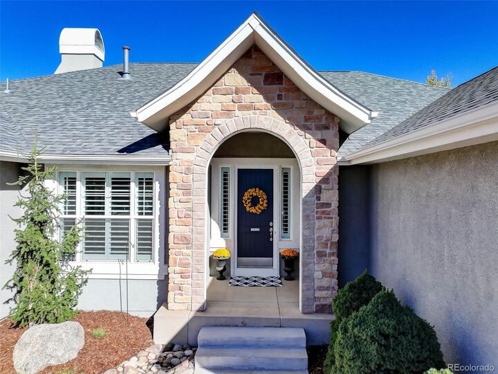 Property Photo:  9355 Stoneglen Drive  CO 80920 