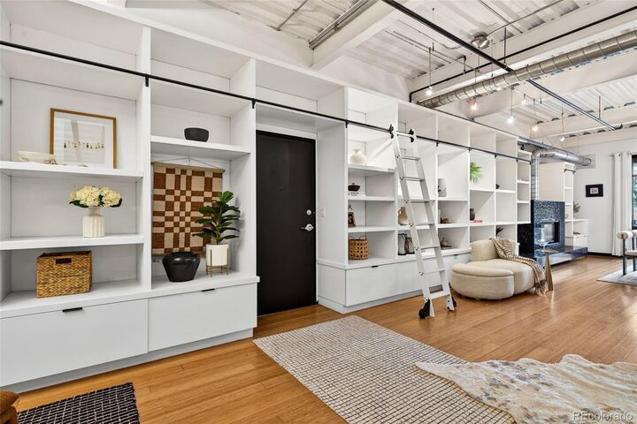 Property Photo:  1360 Walnut Street 202  CO 80302 