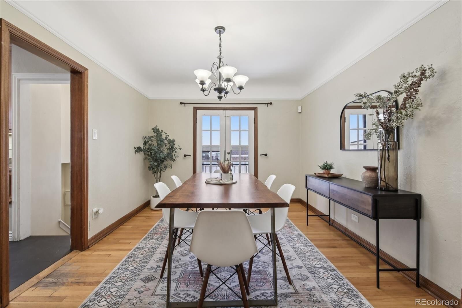 Property Photo:  1325 N Monaco Parkway  CO 80220 