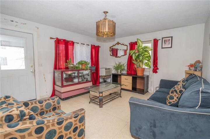 Property Photo:  138 Oxford Street  RI 02905 