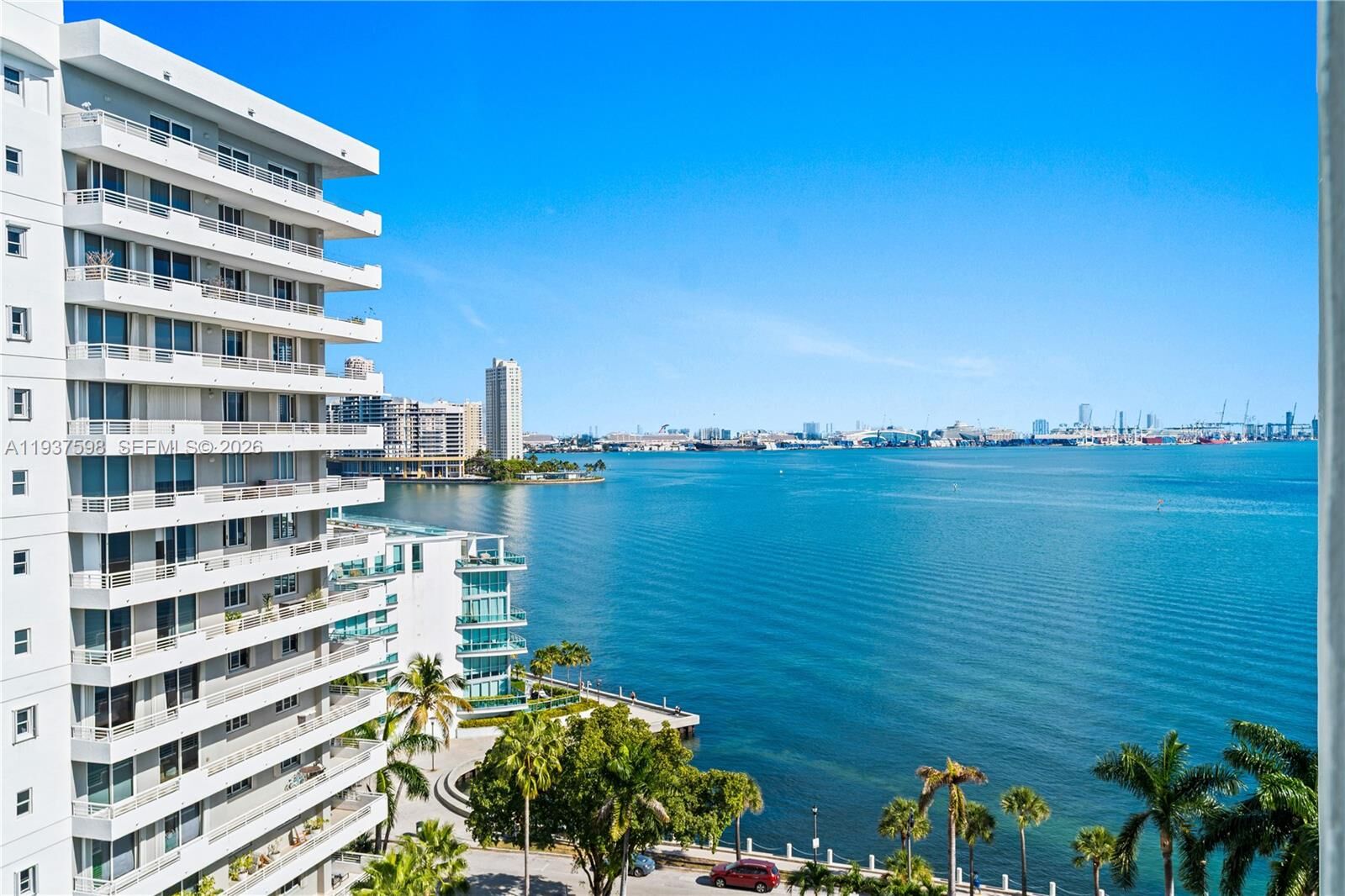 Property Photo:  1408 Brickell Bay Dr 1114  FL 33131 