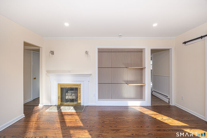 Property Photo:  55 Glendale Road  CT 06906 