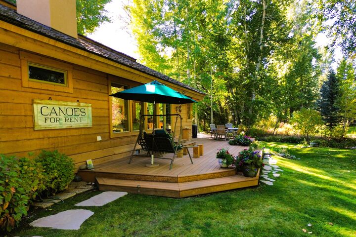 Property Photo: 101 Willow Rd ID 83353