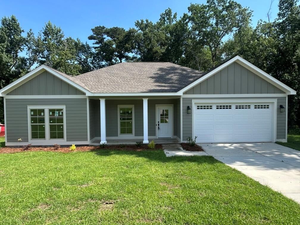 Property Photo:  25 Memory Lane  AL 36027 