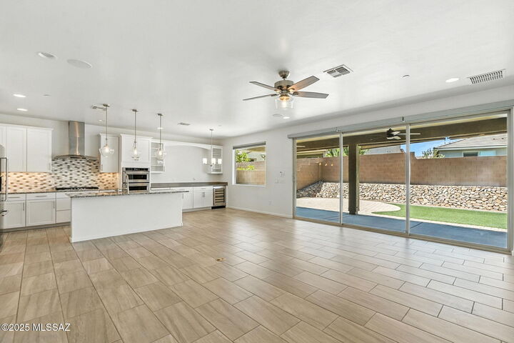 Property Photo:  10198 E Boulder Hop Trail  AZ 85747 