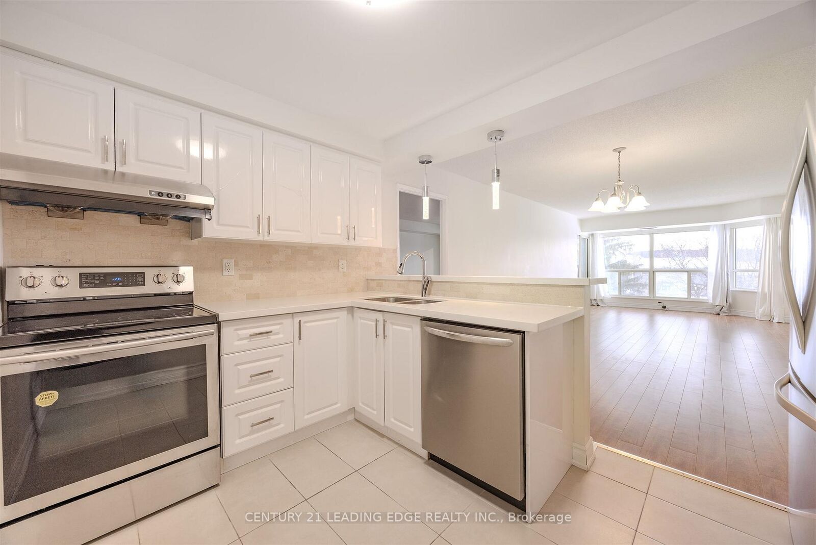Photo de la propriété:  175 Cedar Avenue 302  ON L4C 9V3 