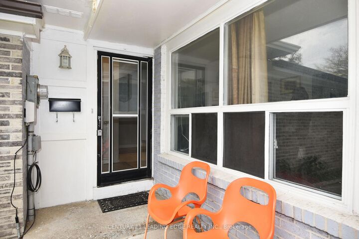 Property Photo:  35 Horseley Hill Drive  ON M1B 1W4 