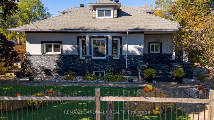 27 Allan Street — photo 1
