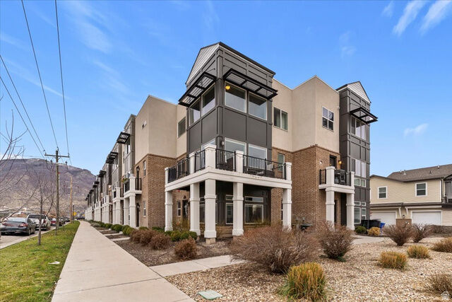 Property Photo:  1196 W Clark Ln  UT 84025 