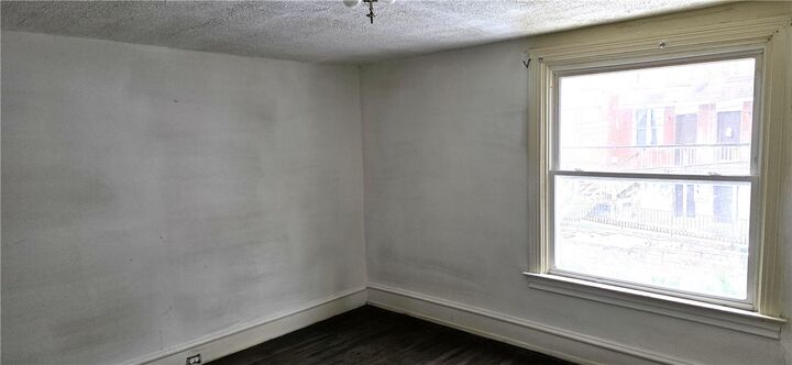 Property Photo:  541 Campbell St  PA 15221 