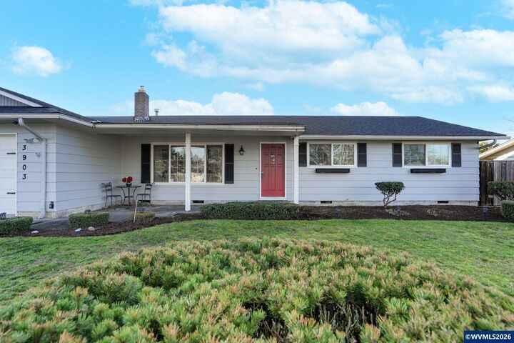 Property Photo:  3903 47th Av NE  OR 97305 