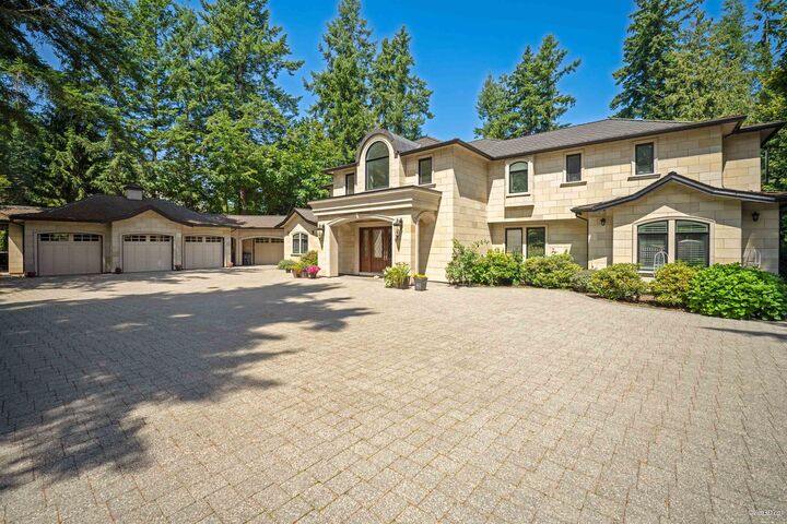 Property Photo: 13939 28 Avenue BC V4P 1T5