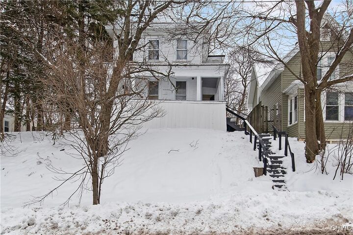 Property Photo: 306 Shuart Ave NY 13203