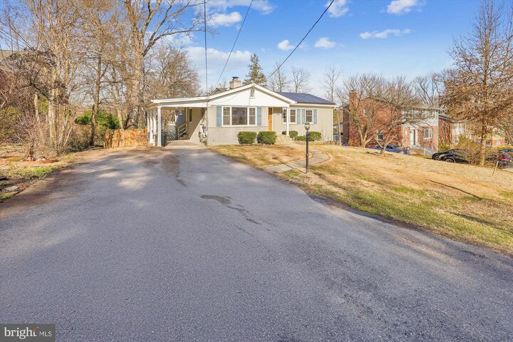 Property Photo:  1216 Kathryn Road  MD 20904 