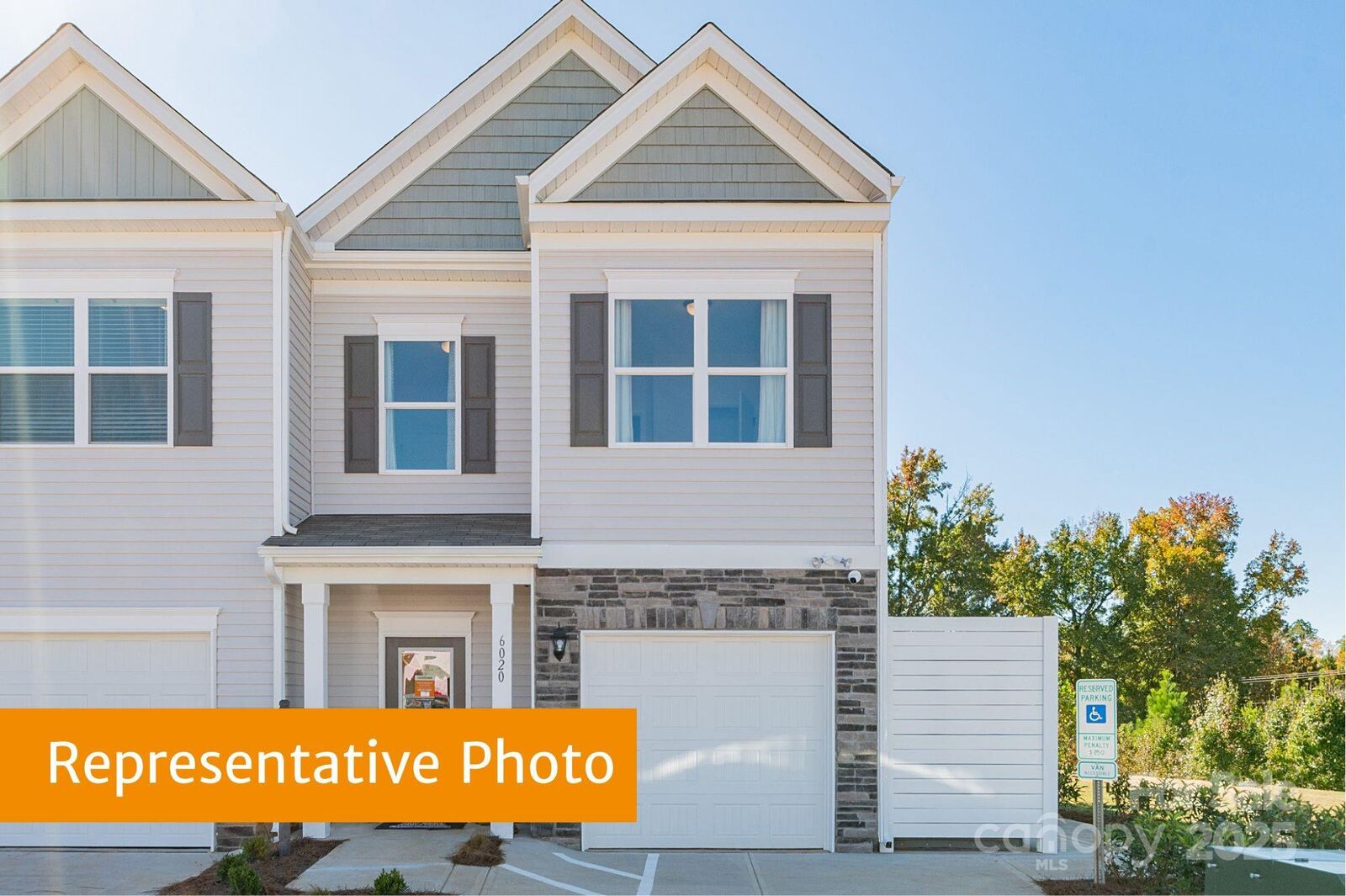Property Photo: 6041 Jasmine Branch Road NC 28216