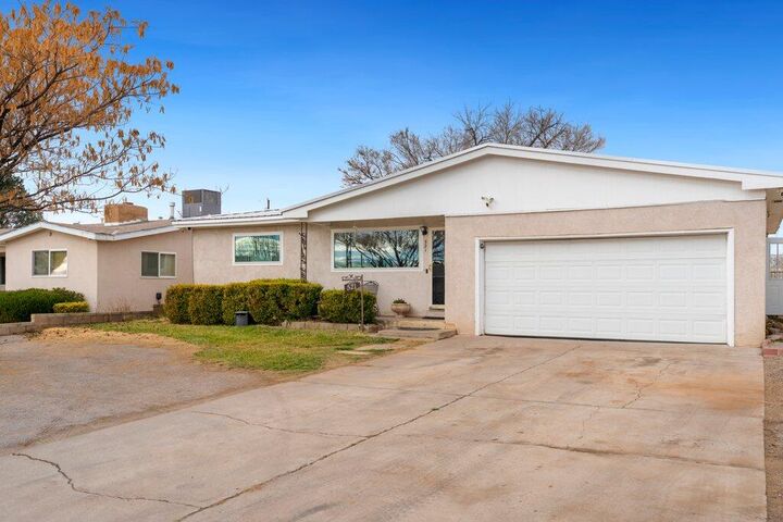 Property Photo:  521 Palisades Drive NW  NM 87105 