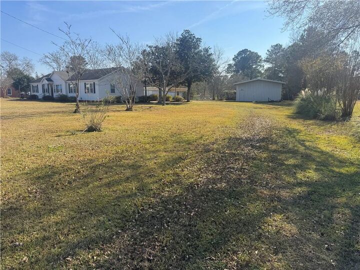 Property Photo:  6305 Shreveport Highway  LA 71360 