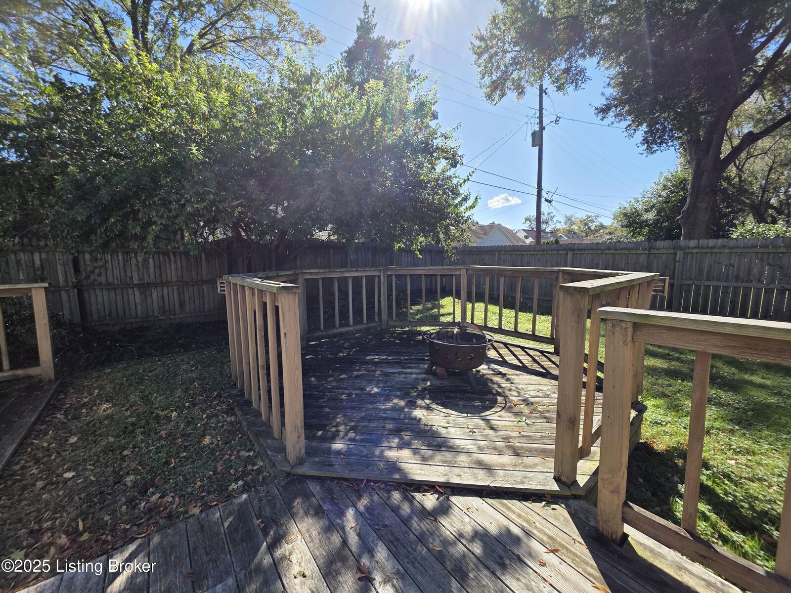 Property Photo: 4320 Norbourne Blvd KY 40207