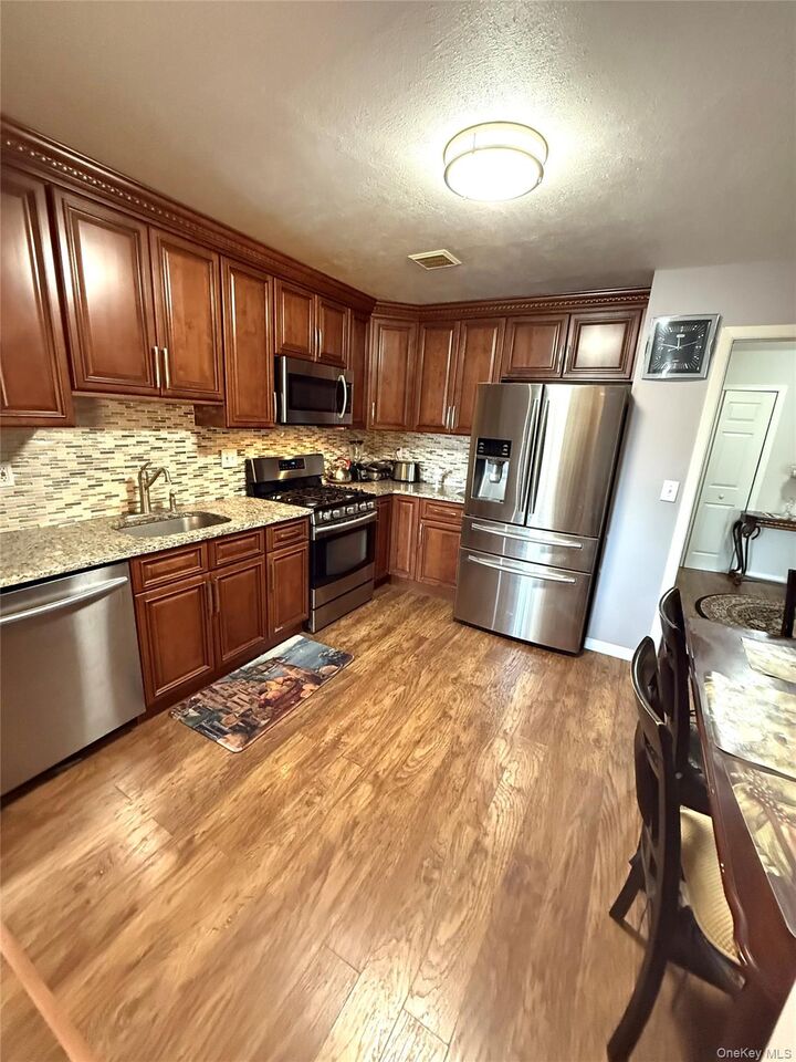 Property Photo:  138 Country Club Lane  NY 10970 