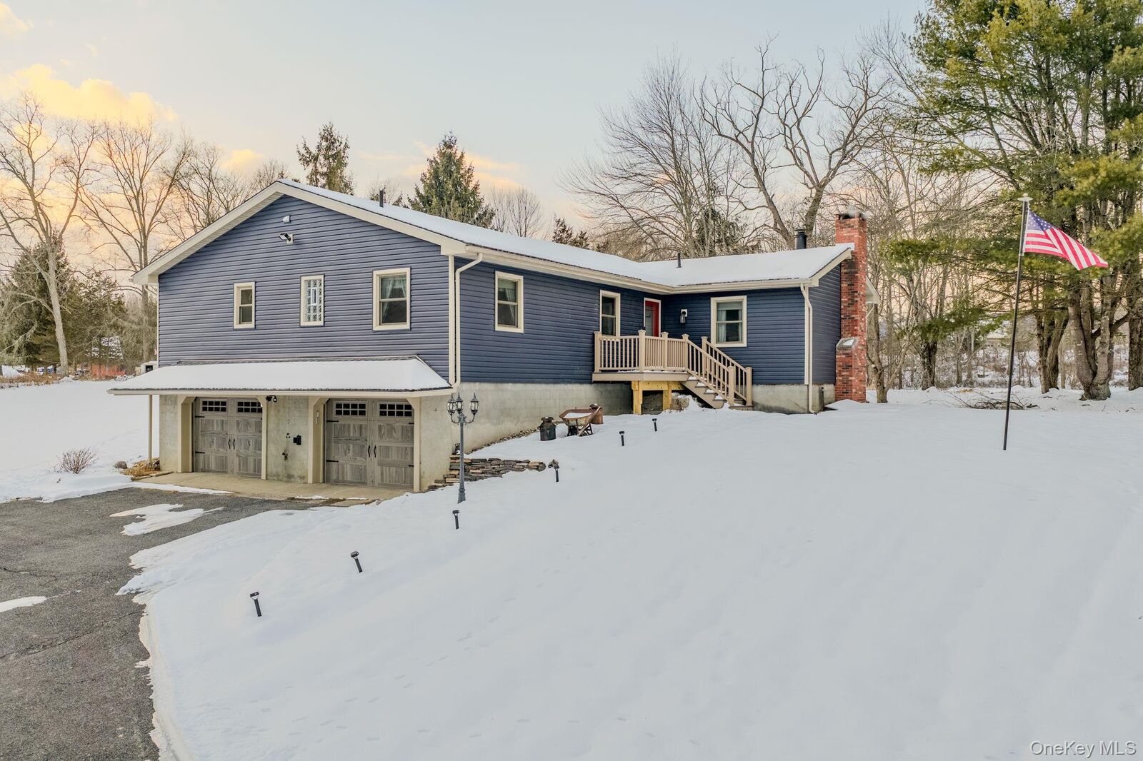 Property Photo:  41 Low Road  NY 12589 